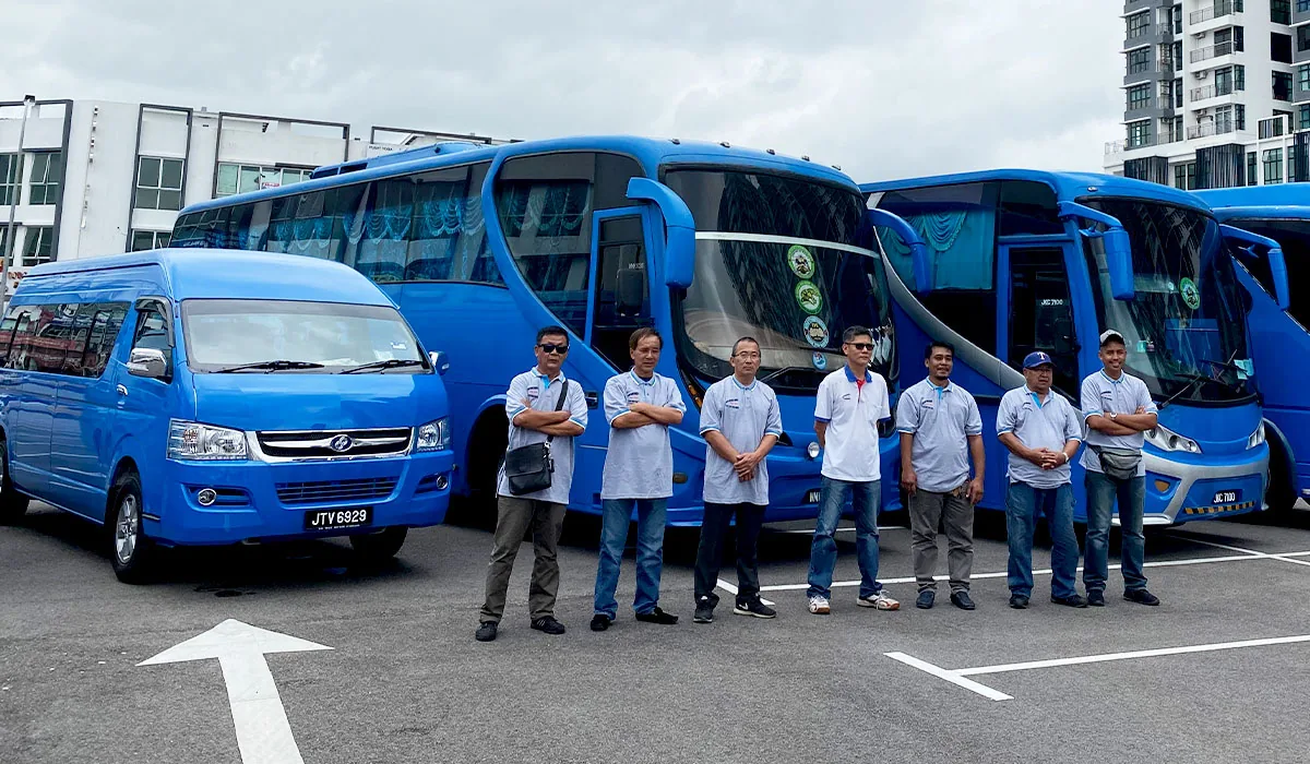 Tan Bus fleet and driver team